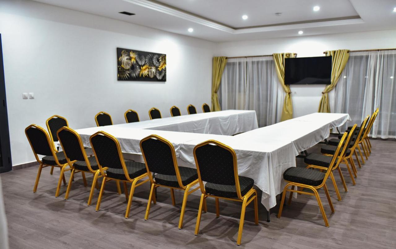 أبيدجان Robert'S Hotel المظهر الخارجي الصورة