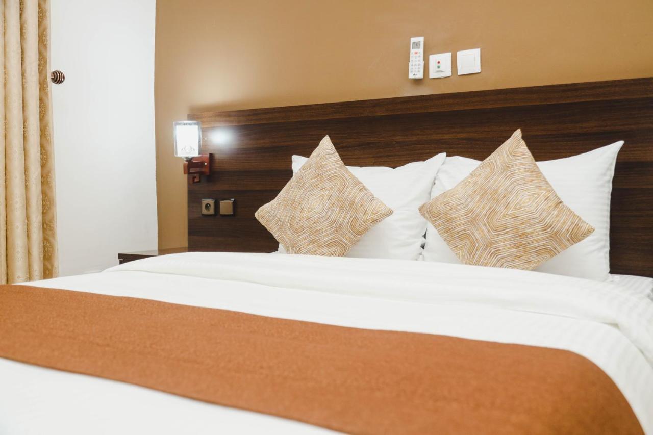 أبيدجان Robert'S Hotel المظهر الخارجي الصورة